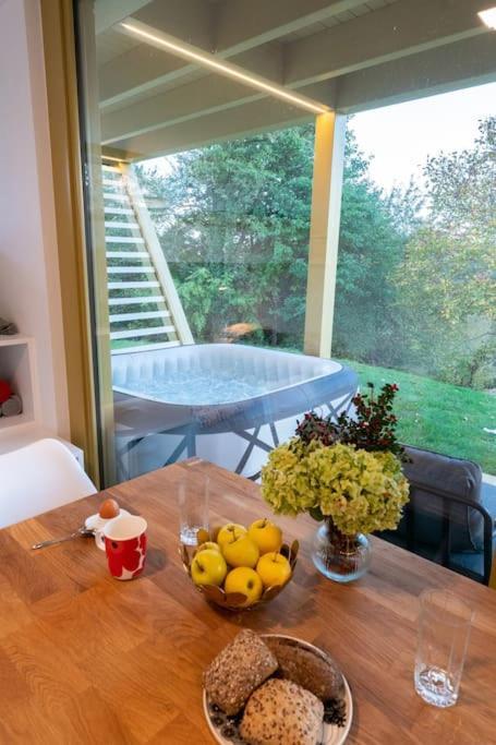 Holiday House Hona Lux Velike Lasce Екстериор снимка