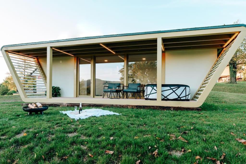 Holiday House Hona Lux Velike Lasce Екстериор снимка