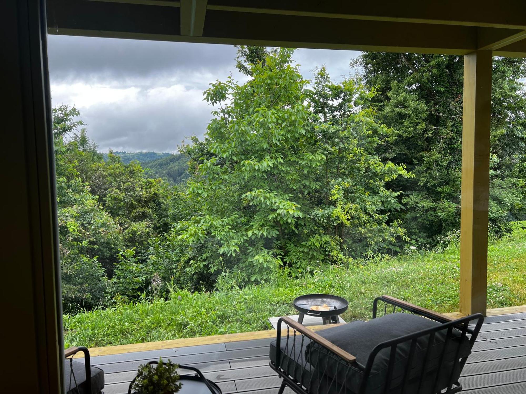 Holiday House Hona Lux Velike Lasce Екстериор снимка
